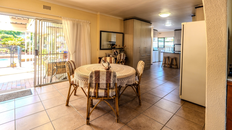 4 Bedroom Property for Sale in Morgenster Heights Western Cape